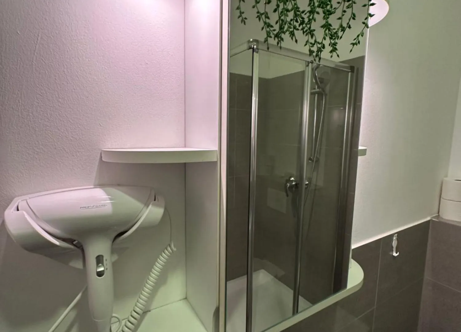 Cozy Three-Room Apartment 14 Vienna 0*,  Austria
